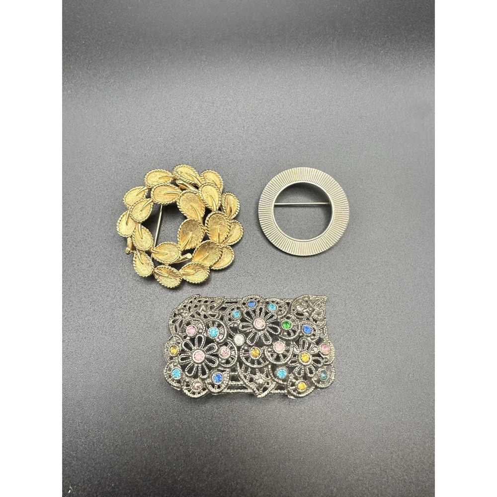 Vintage Brooch Lot Of 3 Trifari Gold Tone Leaf Crown, Art Deco‎ Filigree Multi…